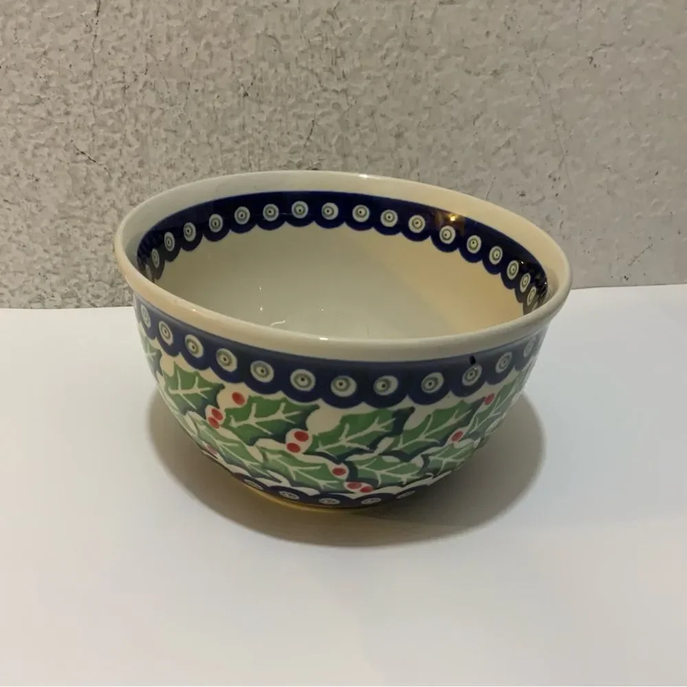 Boleslawiec Polish Pottery Christmas Holly Pinecones Serving Bowl Dish